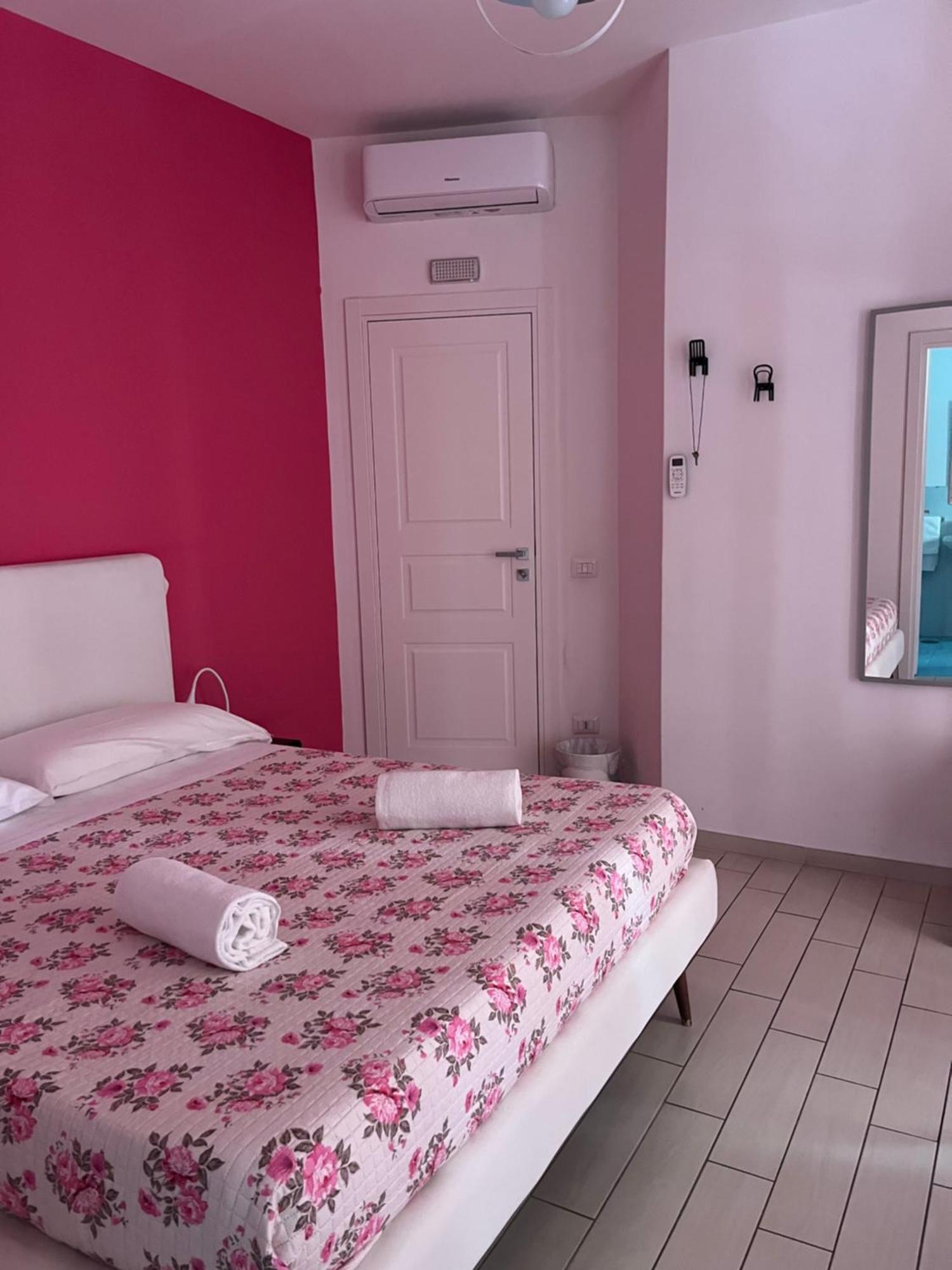 Vomerooms Naples Exterior photo